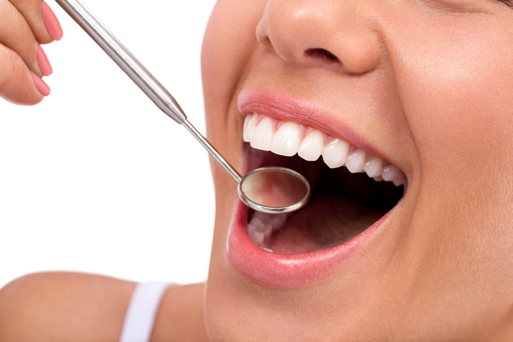 Brak zębów postarza i jest źródłem chorób. Jak temu zapobiec?