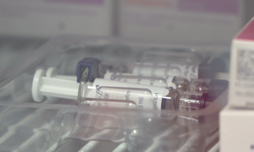 Od września w aptekach można się zaszczepić przeciwko grypie. Dzięki temu spodziewany jest wzrost poziomu wyszczepienia [DEPESZA]