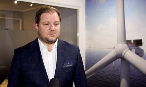 Tempo przechodzenia na OZE w Polsce wciąż pozostawia wiele do życzenia. Zaangażowanie dużego biznesu może je przyspieszyć