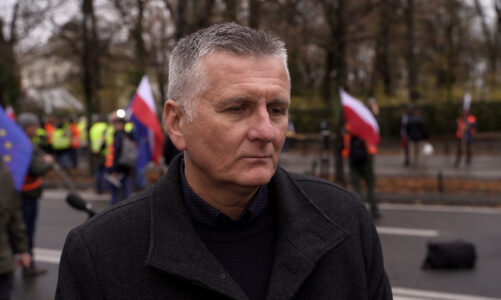 Polscy plantatorzy tytoniu protestują przeciwko planom WHO i UE. Ostrzegają, że nowe regulacje mogą doprowadzić do likwidacji całego sektora